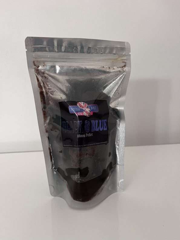 Black and Blue 28mm Pre-Drilled Halibut Pellets – Large Fishing Bait ...